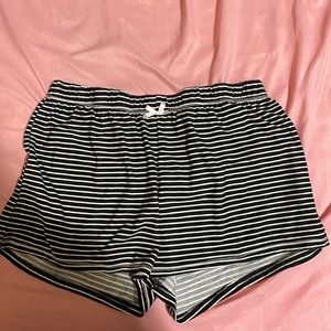 black and white striped shorts size small